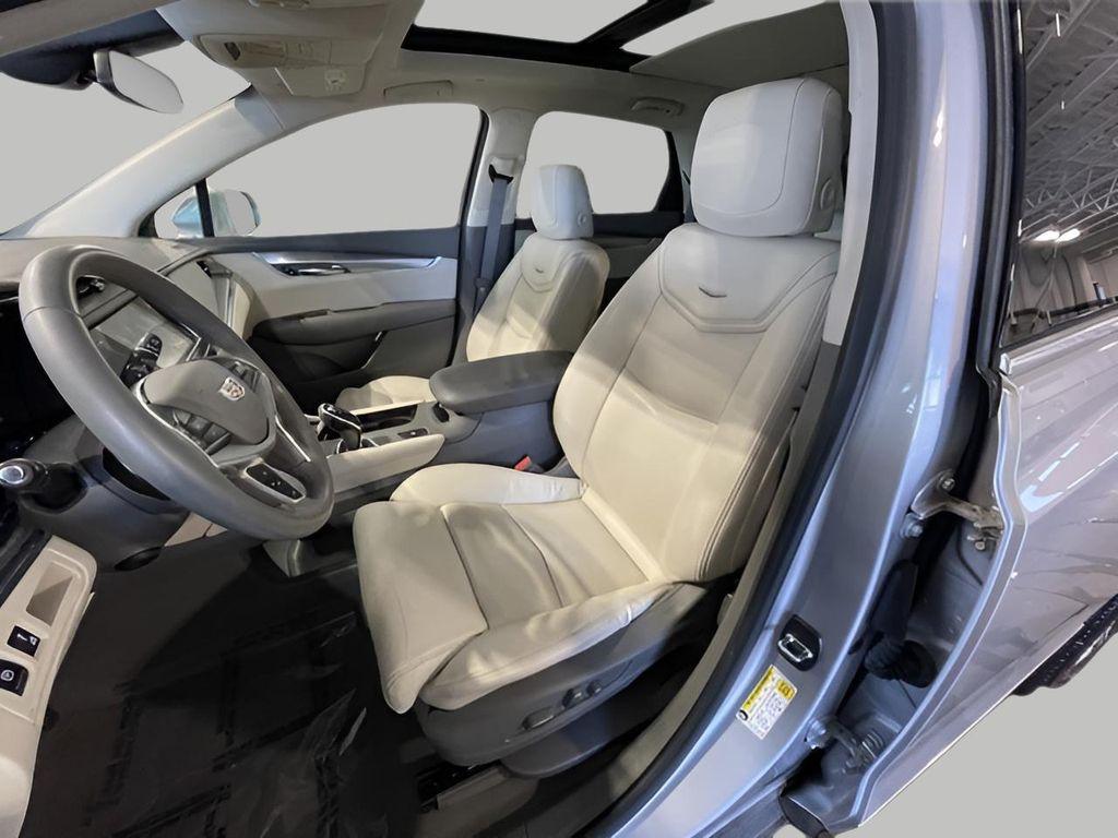 used 2017 Cadillac XT5 car, priced at $17,512