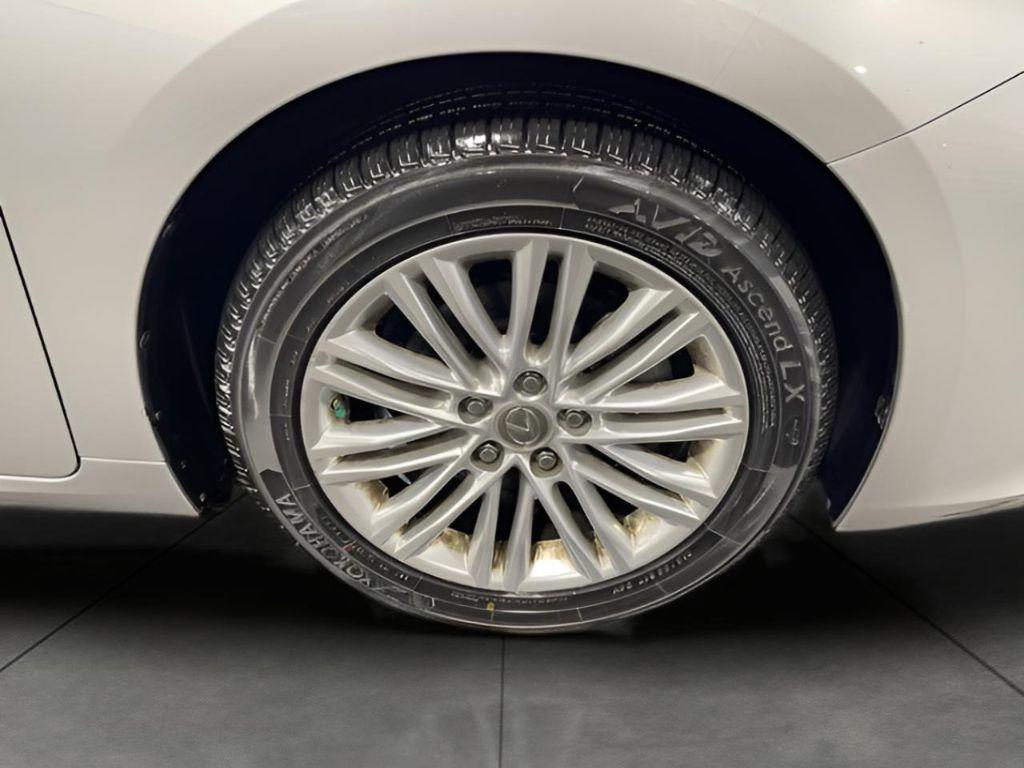 used 2013 Lexus ES 350 car, priced at $14,152