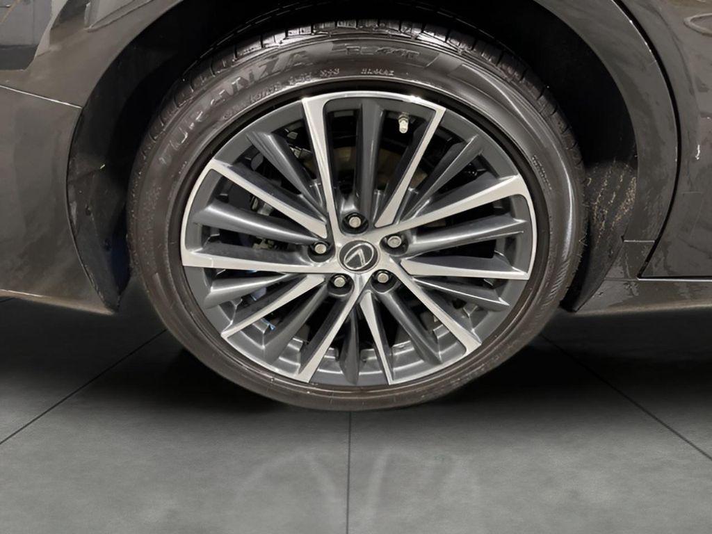 used 2025 Lexus ES 300h car, priced at $42,994