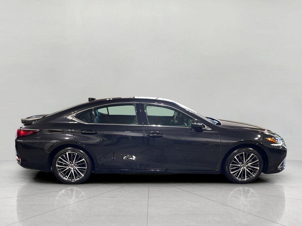 used 2025 Lexus ES 300h car, priced at $42,994