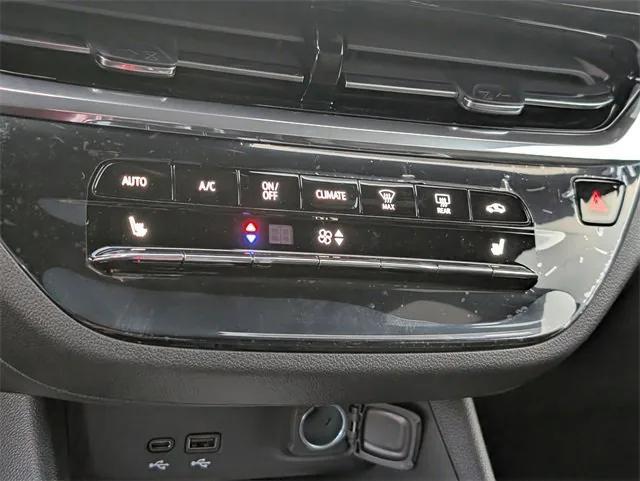 new 2026 Buick Envista car, priced at $32,085