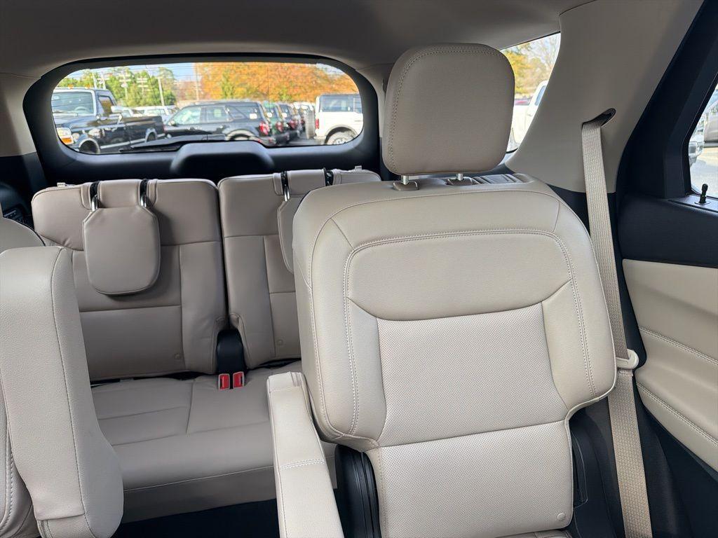 used 2022 Ford Explorer car, priced at $31,899