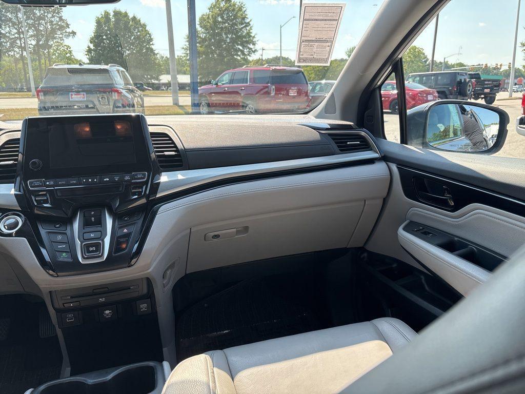 used 2023 Honda Odyssey car, priced at $27,663