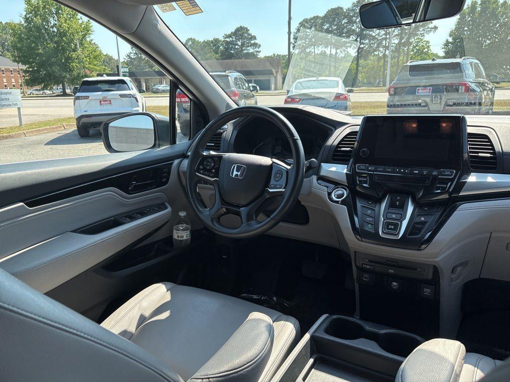 used 2023 Honda Odyssey car, priced at $27,663