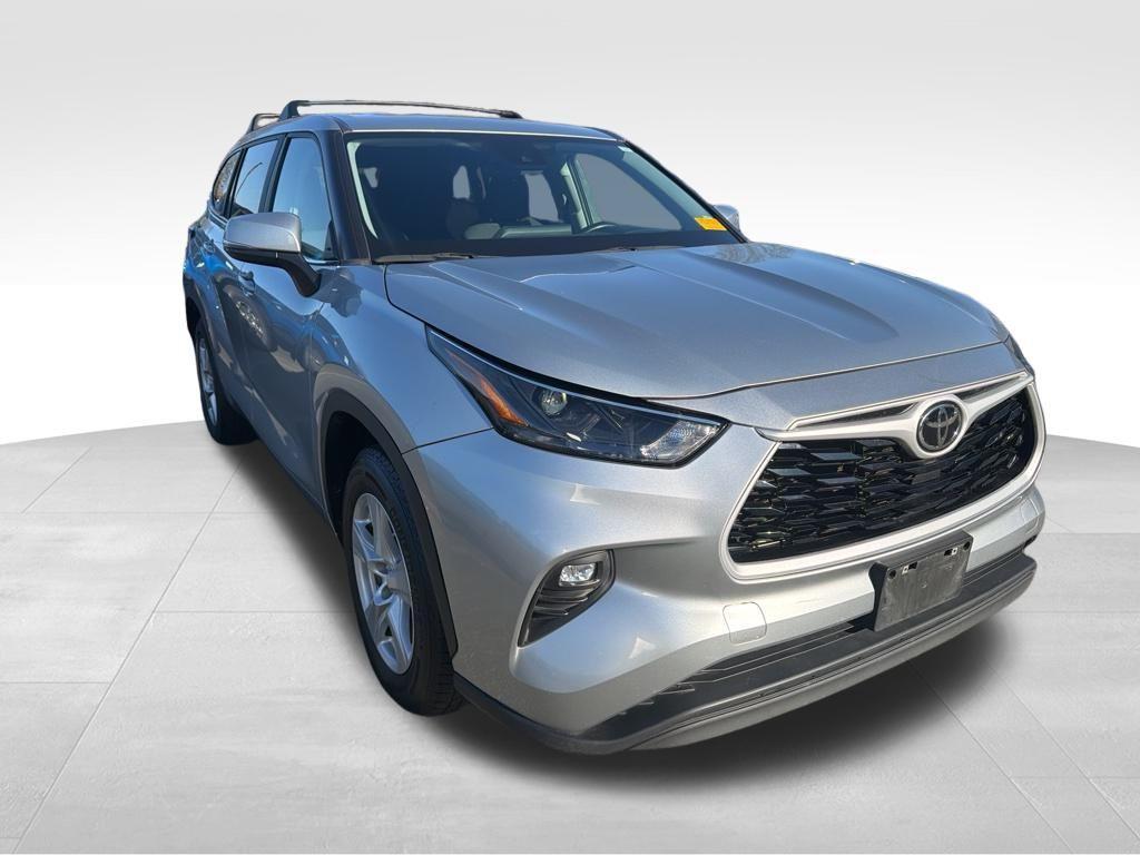 used 2023 Toyota Highlander car, priced at $30,475