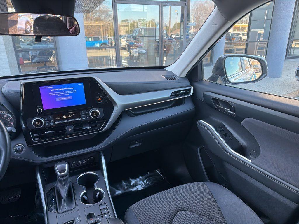 used 2023 Toyota Highlander car, priced at $30,475
