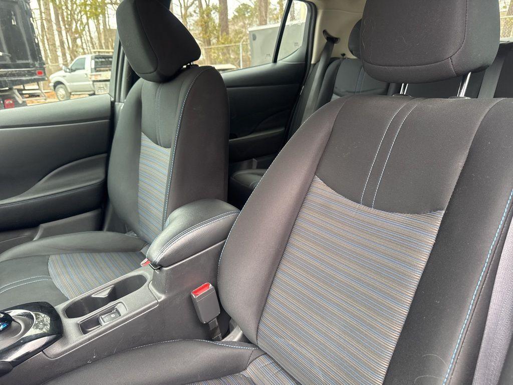 used 2022 Nissan Leaf car, priced at $8,266