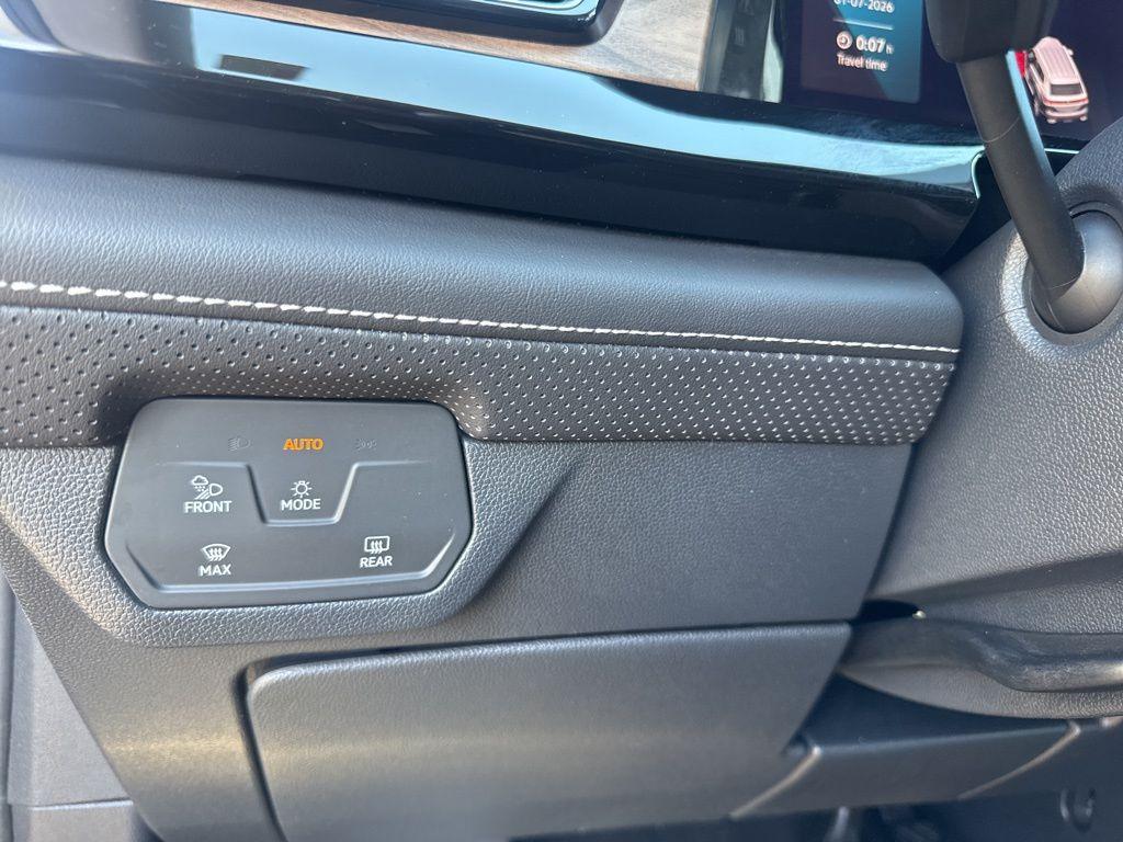 used 2025 Volkswagen Atlas car, priced at $30,999