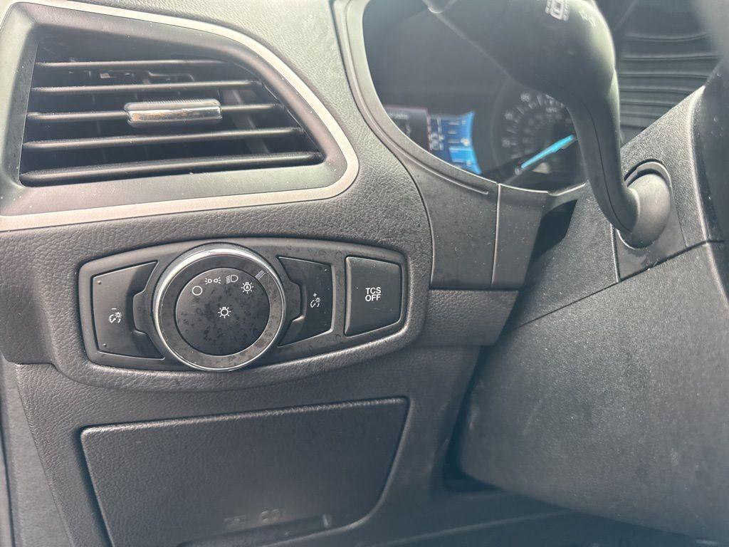 used 2024 Ford Edge car, priced at $21,923