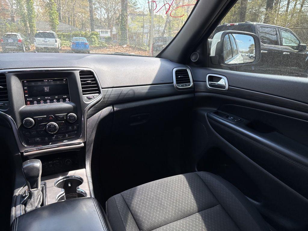 used 2021 Jeep Grand Cherokee car, priced at $19,381