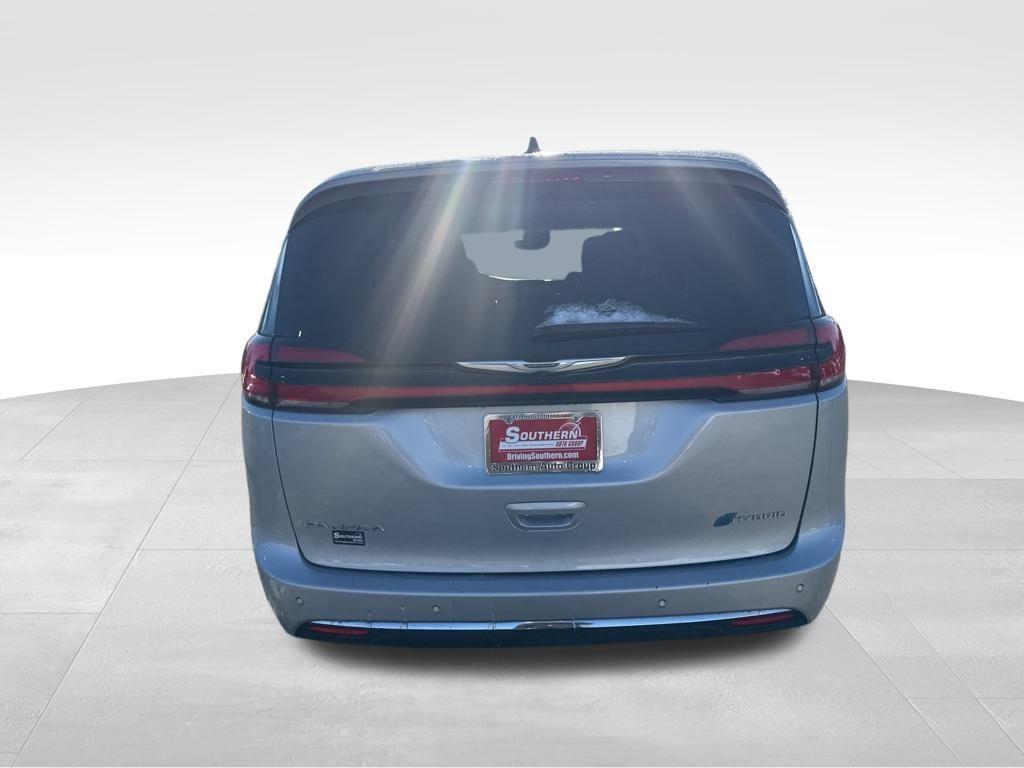 used 2023 Chrysler Pacifica Hybrid car, priced at $22,222