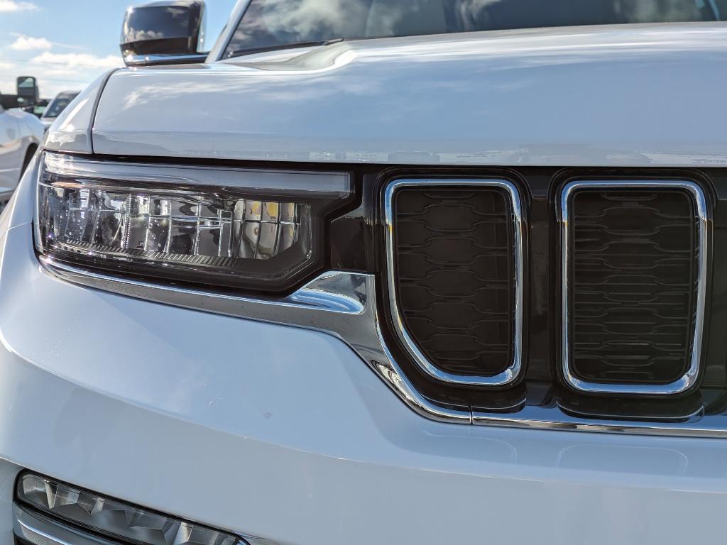 new 2025 Jeep Grand Cherokee car, priced at $41,775