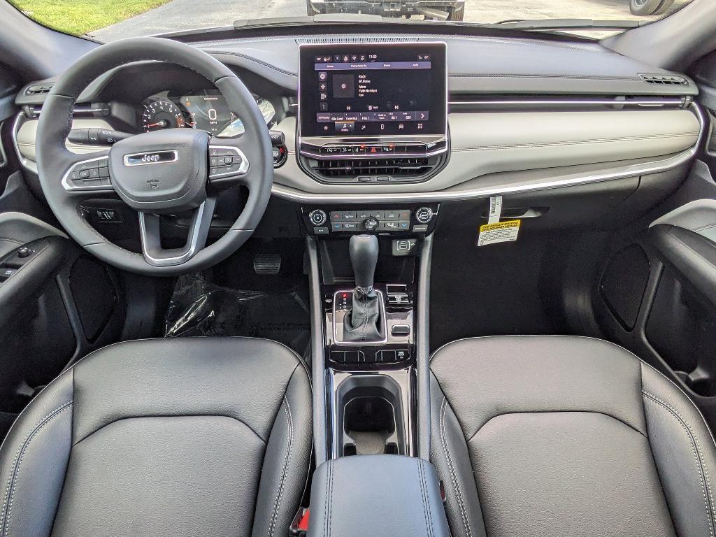 new 2026 Jeep Compass car, priced at $31,989