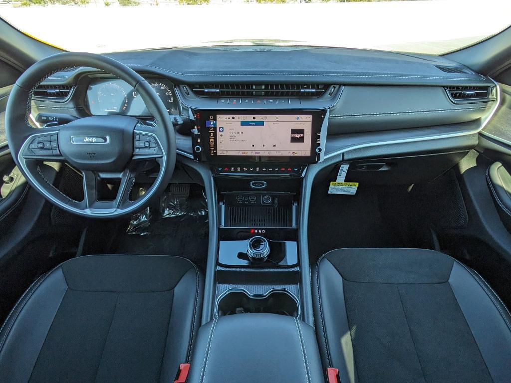 new 2026 Jeep Grand Cherokee car, priced at $46,025