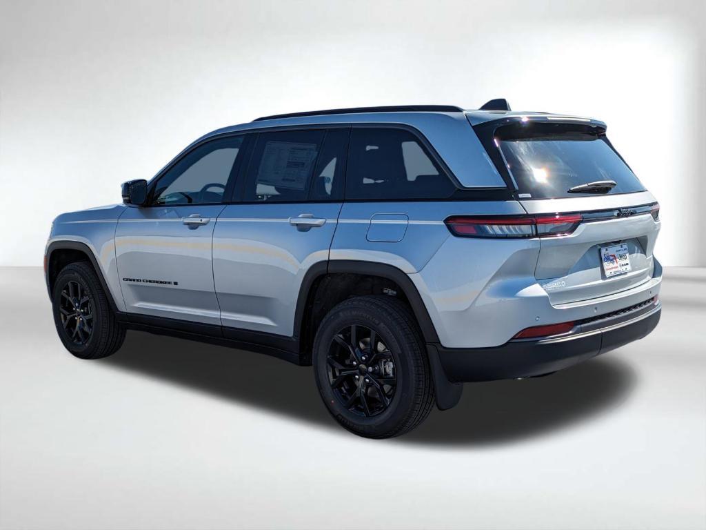 new 2026 Jeep Grand Cherokee car, priced at $46,025