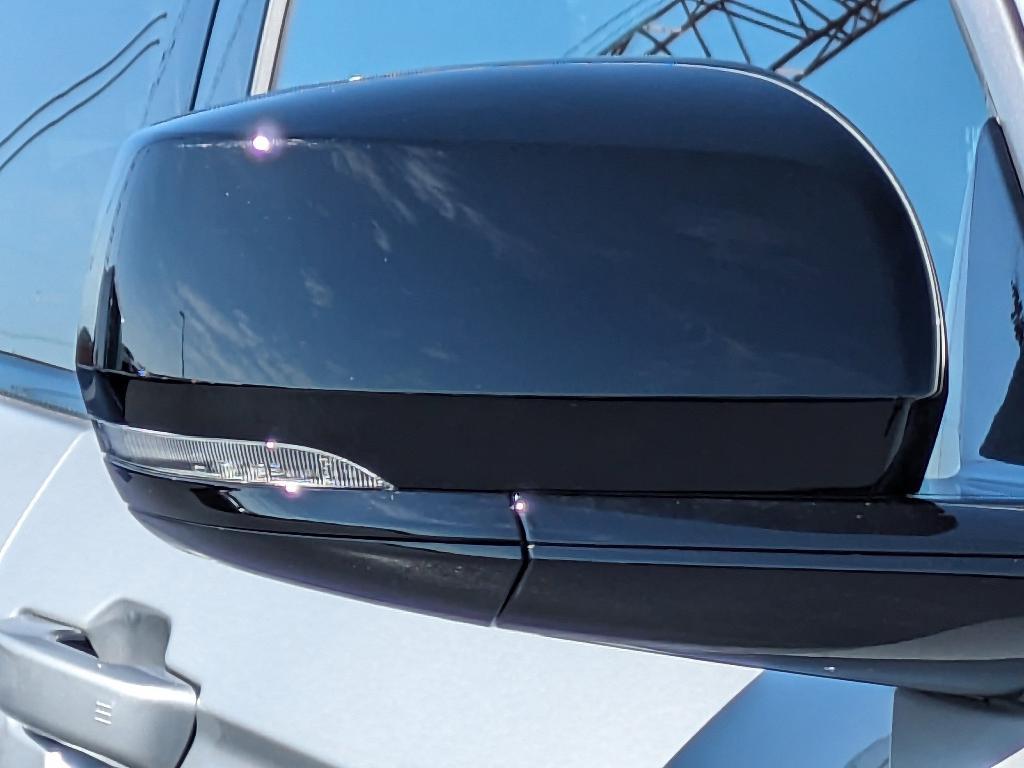 new 2026 Jeep Grand Cherokee car, priced at $46,025