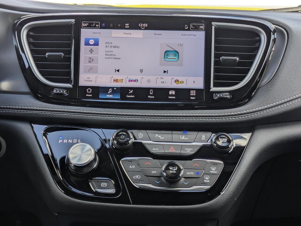 new 2026 Chrysler Pacifica car, priced at $40,993