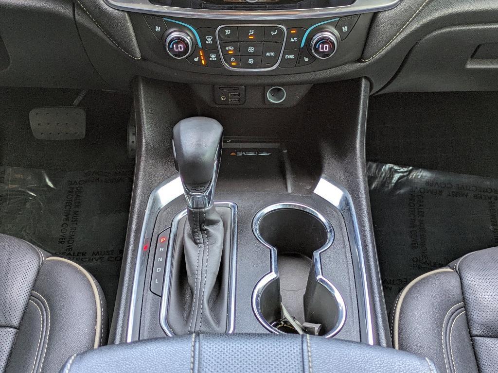 used 2023 Chevrolet Traverse car, priced at $35,986