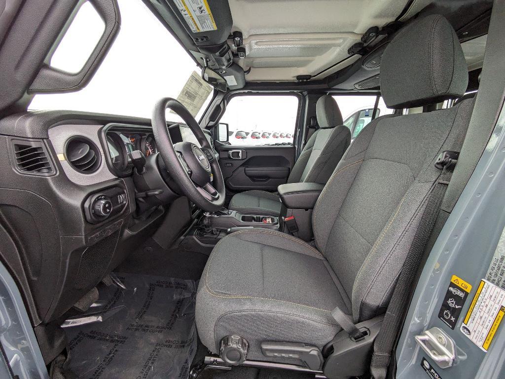 new 2026 Jeep Gladiator car, priced at $43,085