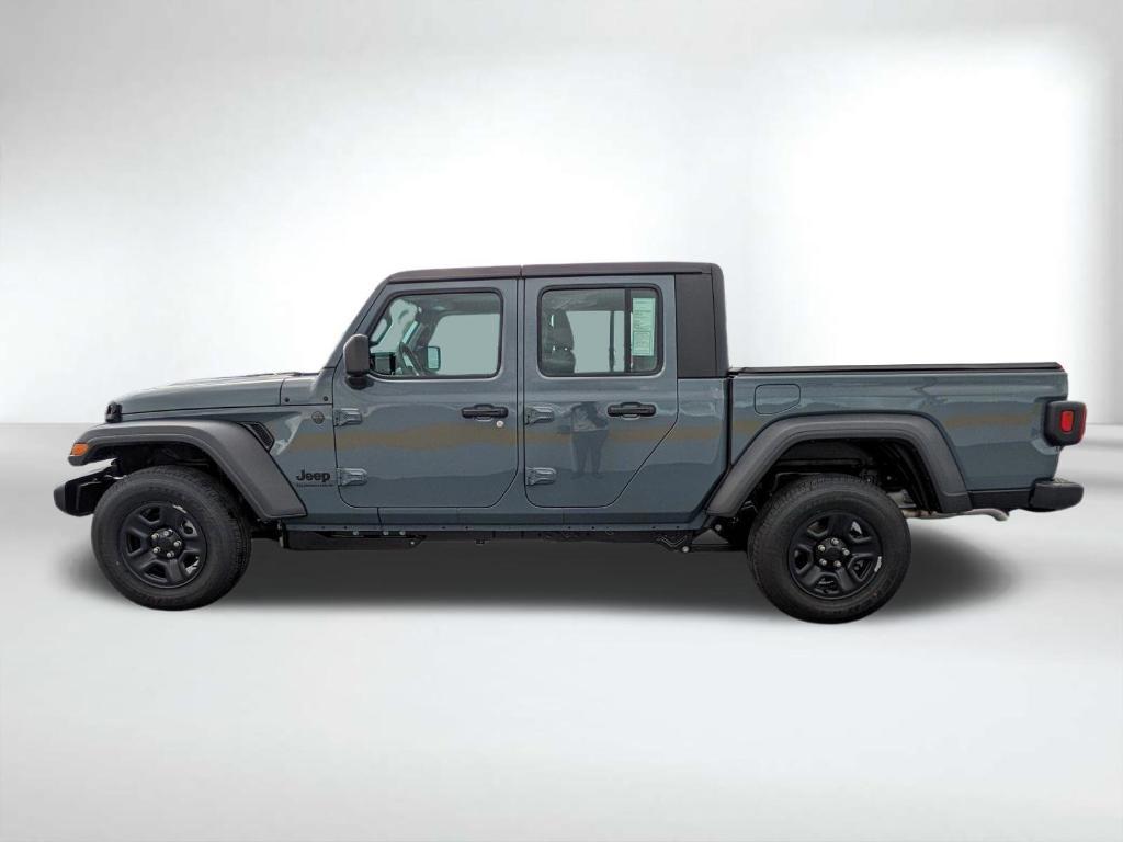 new 2026 Jeep Gladiator car, priced at $43,085