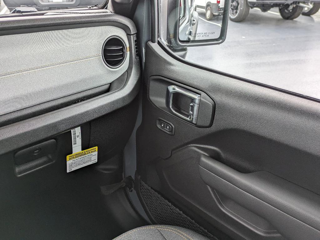 new 2026 Jeep Gladiator car, priced at $43,085