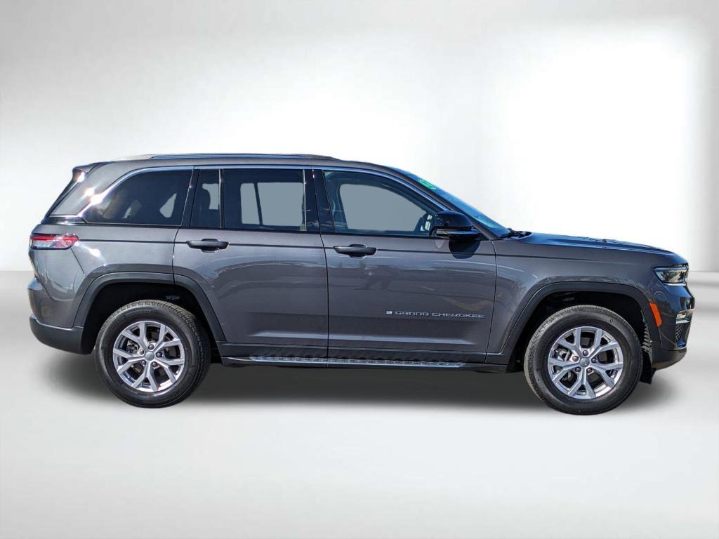 used 2022 Jeep Grand Cherokee car, priced at $26,869