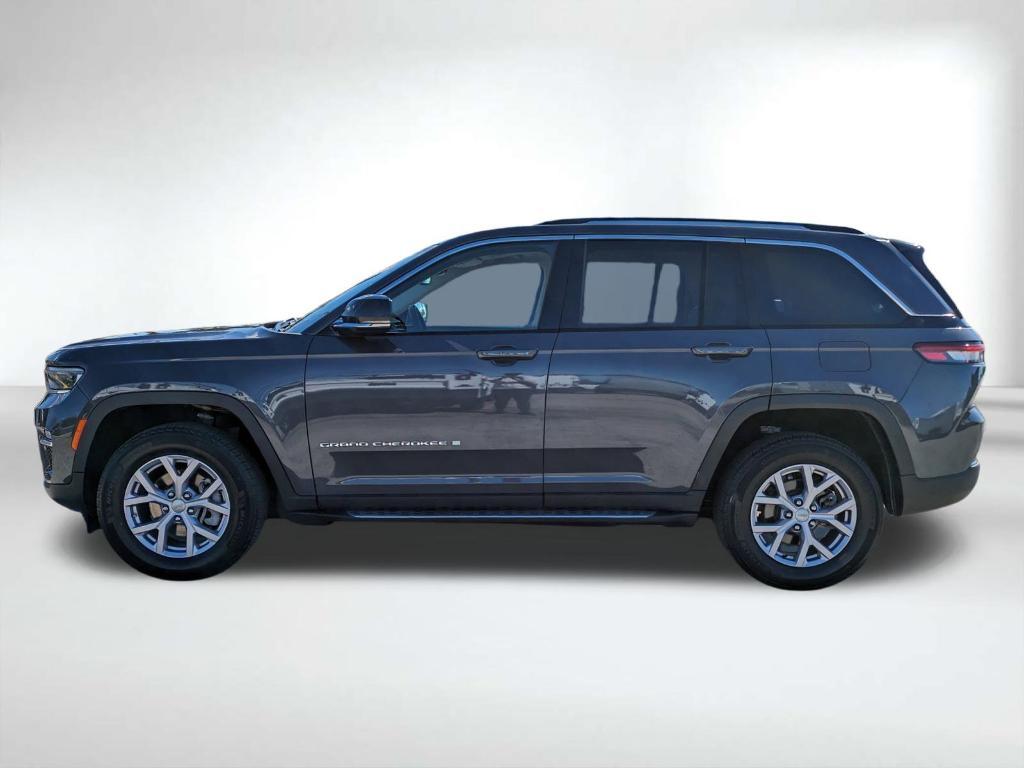 used 2022 Jeep Grand Cherokee car, priced at $26,869