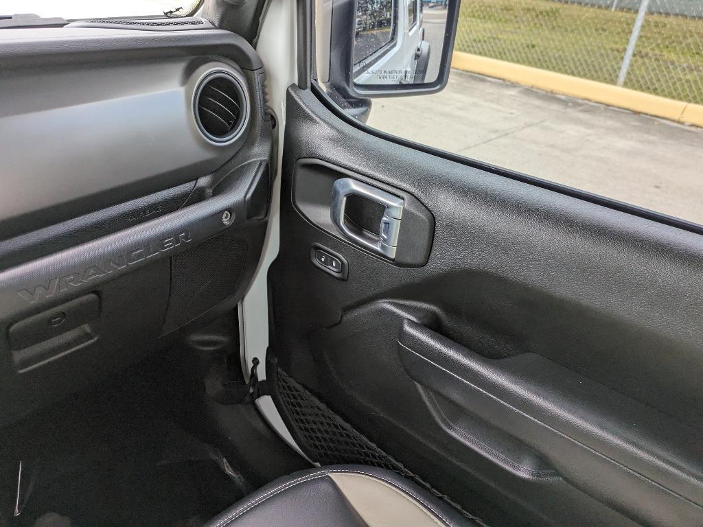 used 2022 Jeep Wrangler Unlimited car, priced at $29,586