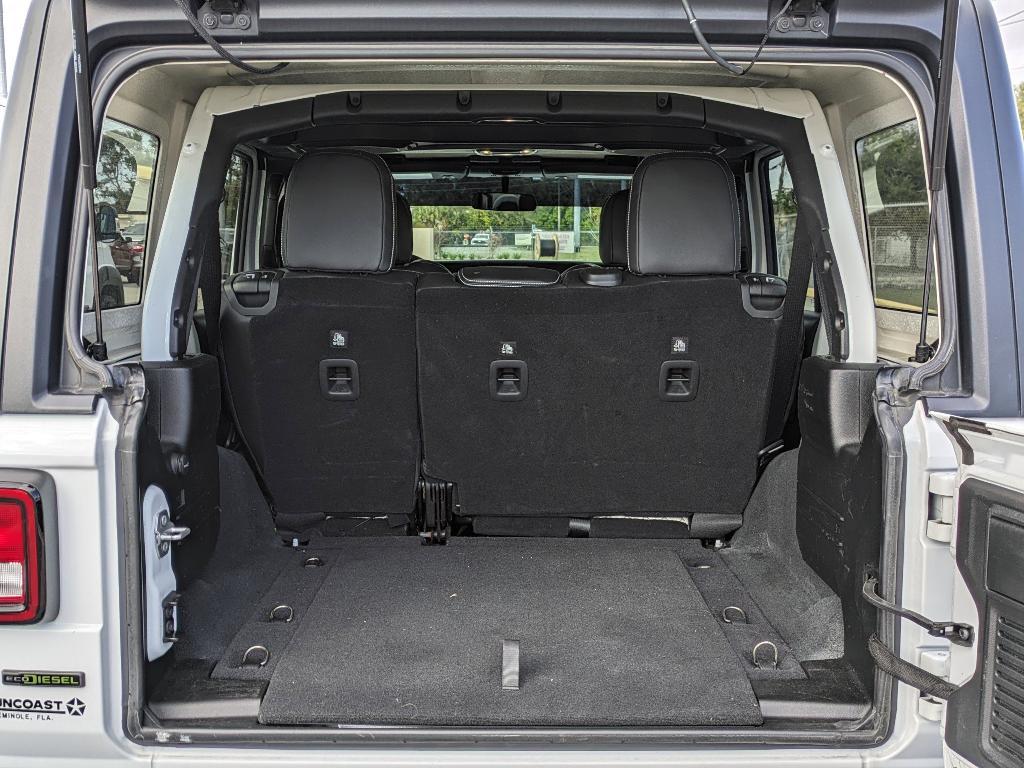 used 2022 Jeep Wrangler Unlimited car, priced at $29,586