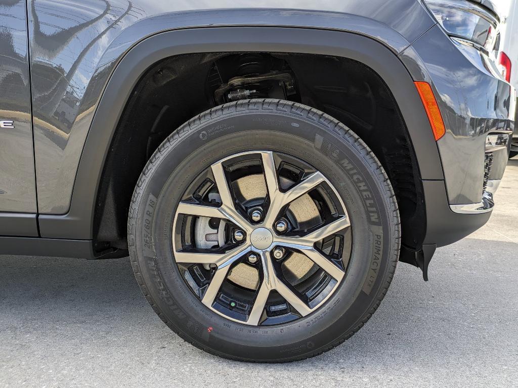 new 2025 Jeep Grand Cherokee L car, priced at $39,756