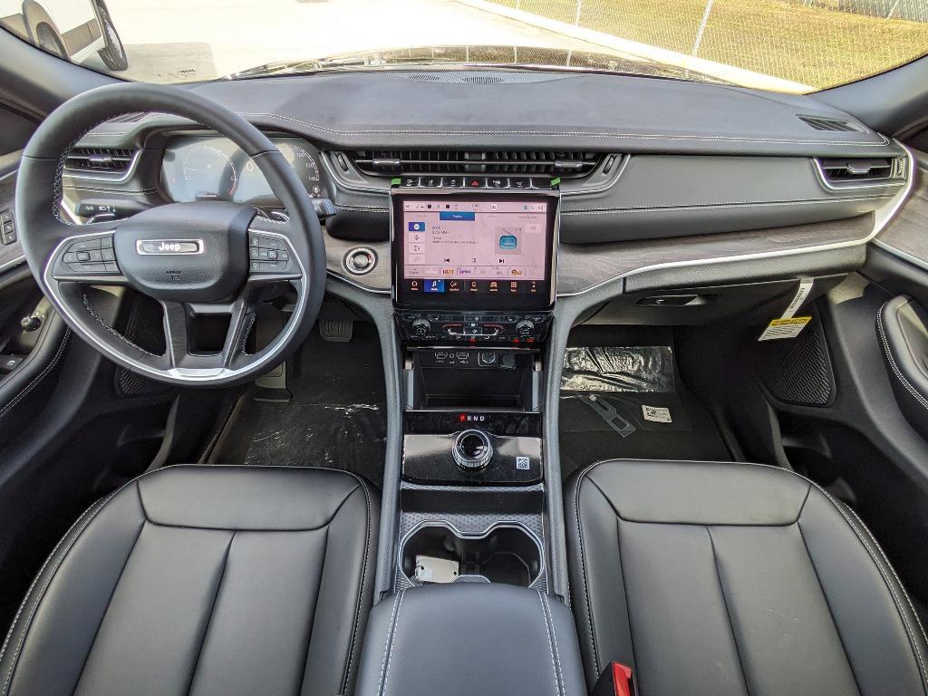 new 2025 Jeep Grand Cherokee L car, priced at $39,756