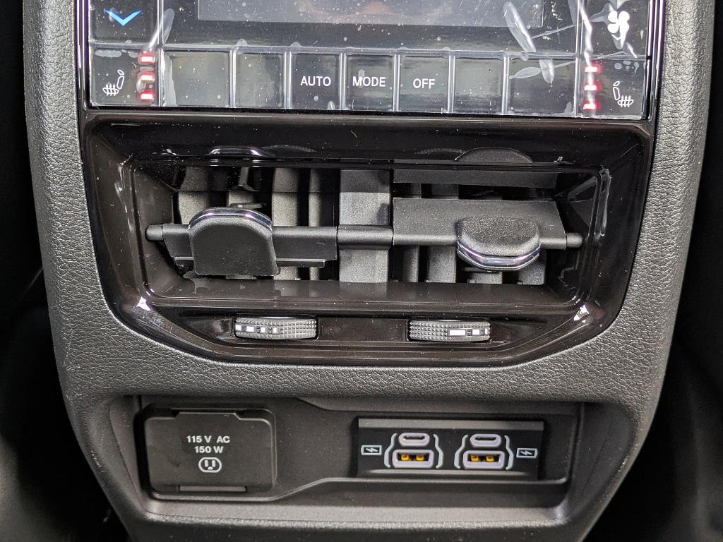 new 2025 Jeep Grand Cherokee L car, priced at $39,756