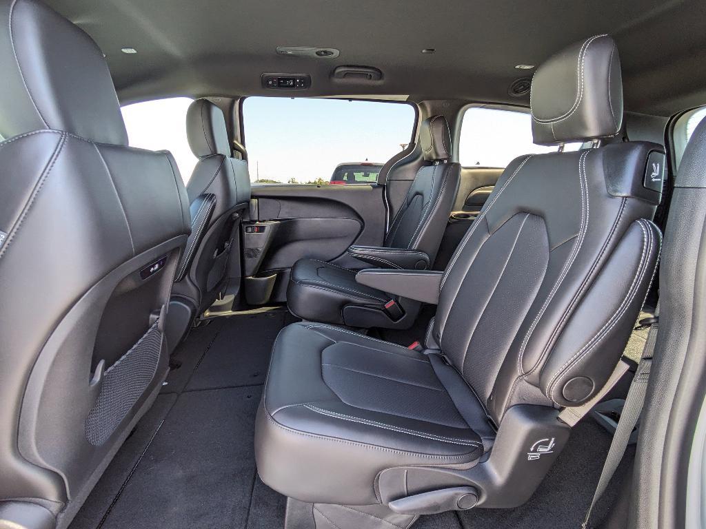 new 2026 Chrysler Pacifica car, priced at $44,389