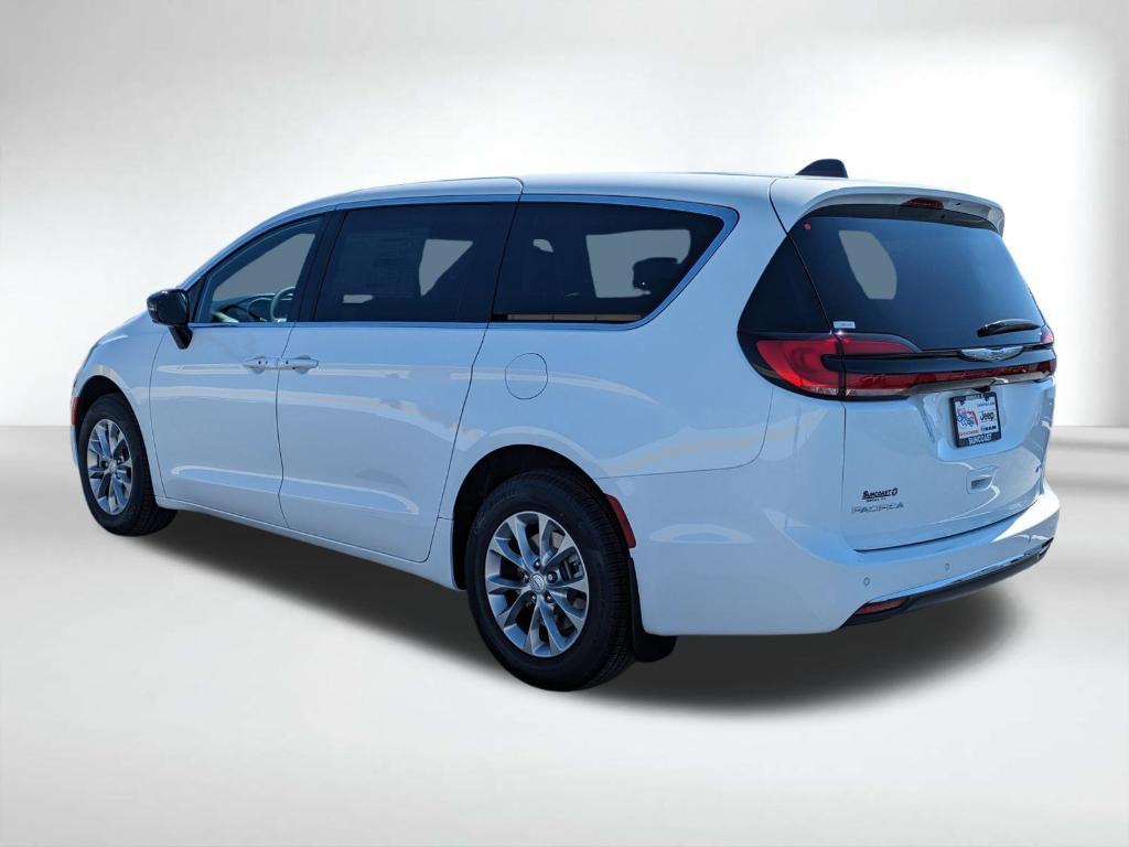 new 2026 Chrysler Pacifica car, priced at $44,389