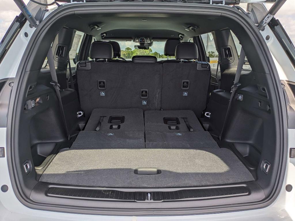 new 2026 Jeep Grand Cherokee L car, priced at $44,470