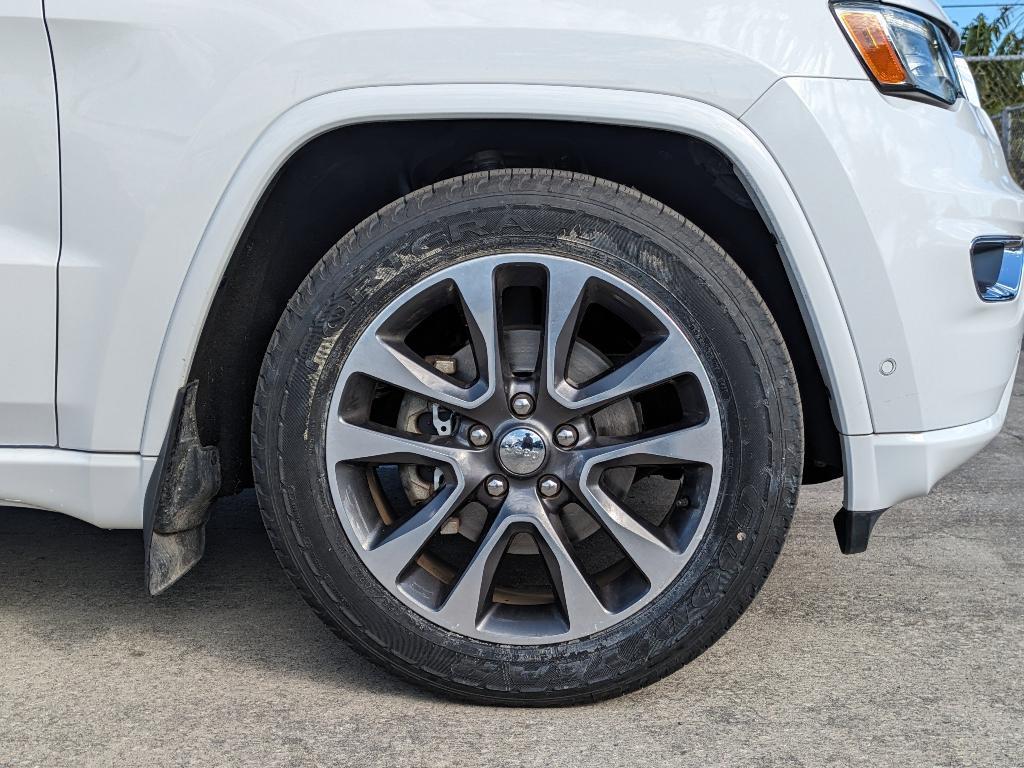 used 2017 Jeep Grand Cherokee car, priced at $18,496