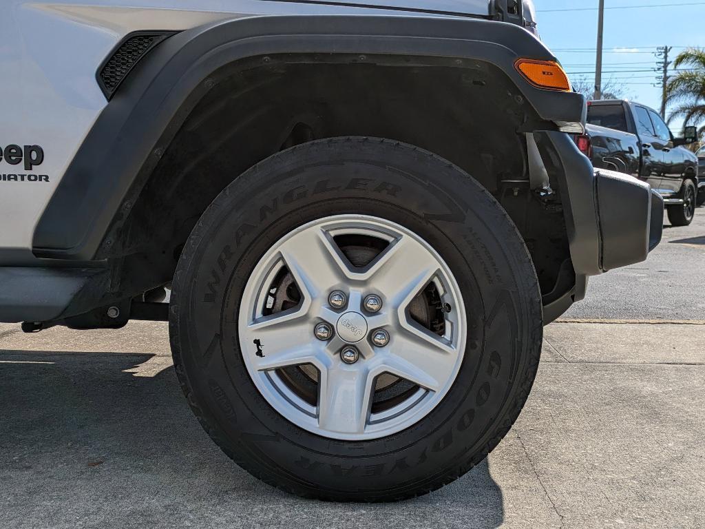 used 2020 Jeep Gladiator car, priced at $23,986