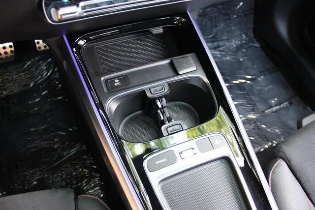 used 2024 Mercedes-Benz GLB 250 car, priced at $33,850