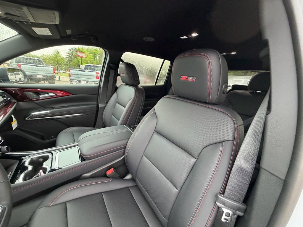new 2026 Chevrolet Traverse car, priced at $53,155