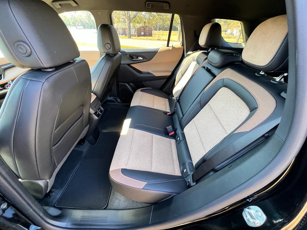 new 2026 Chevrolet Equinox car, priced at $36,330