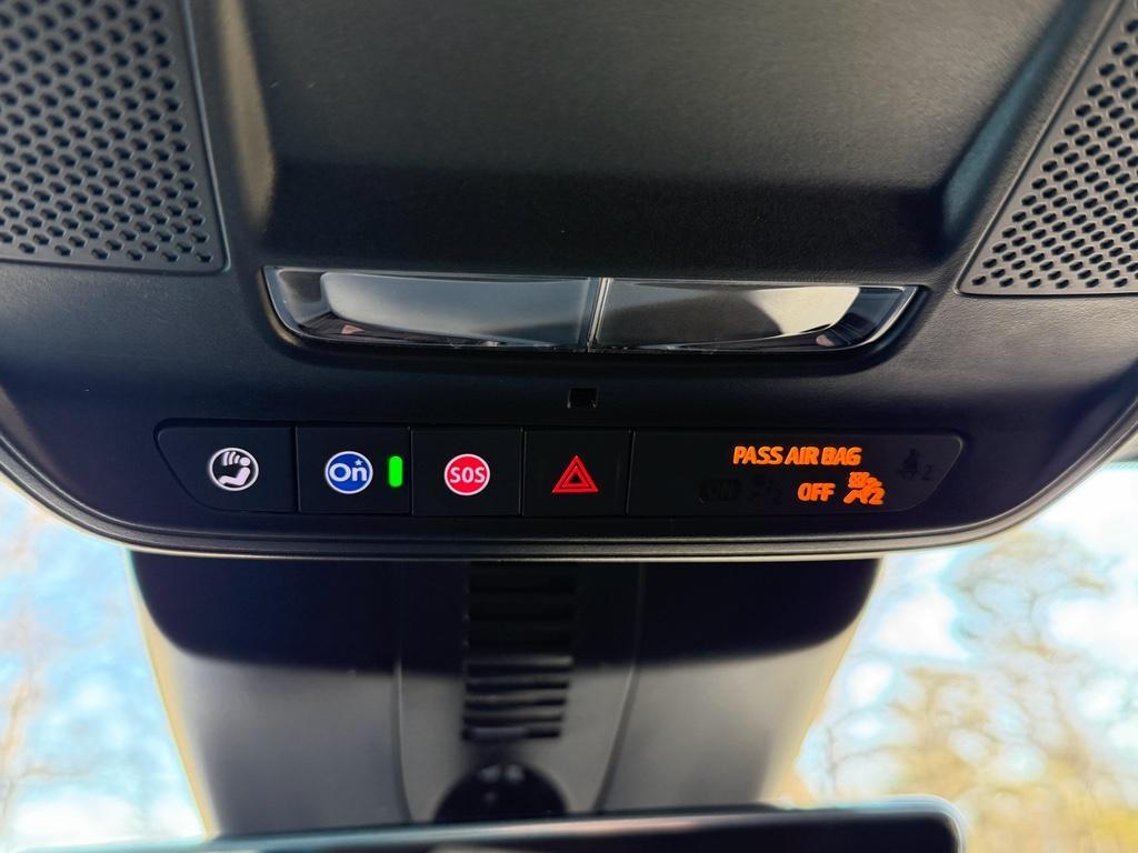 new 2026 Chevrolet Traverse car, priced at $44,260