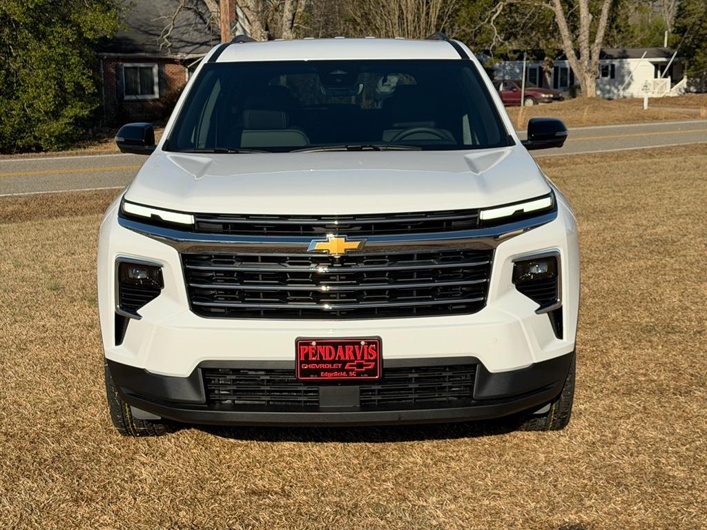 new 2026 Chevrolet Traverse car, priced at $44,260