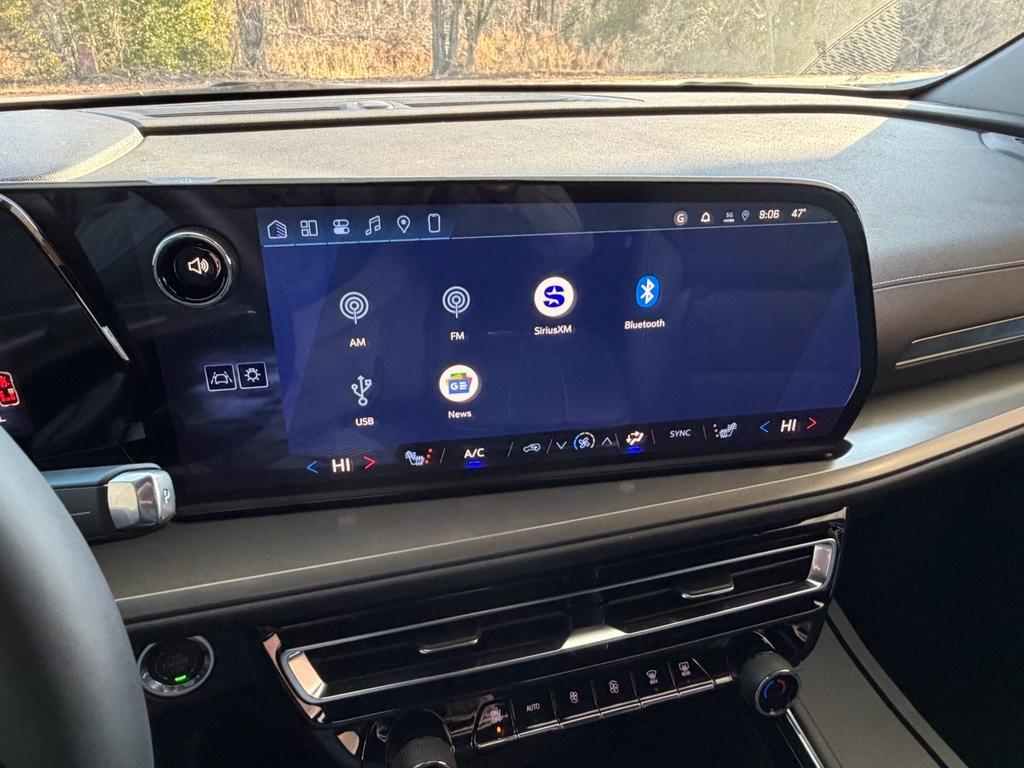 new 2026 Chevrolet Traverse car, priced at $44,260