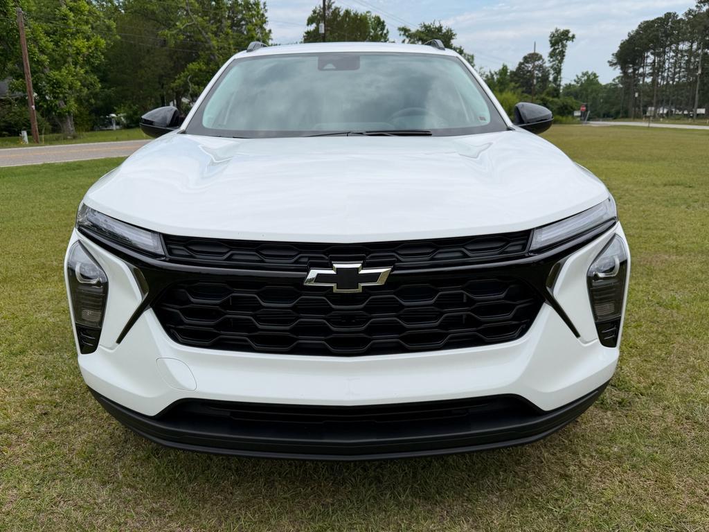new 2026 Chevrolet Trax car, priced at $26,620