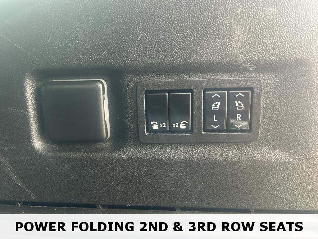 used 2022 Chevrolet Suburban car, priced at $41,802