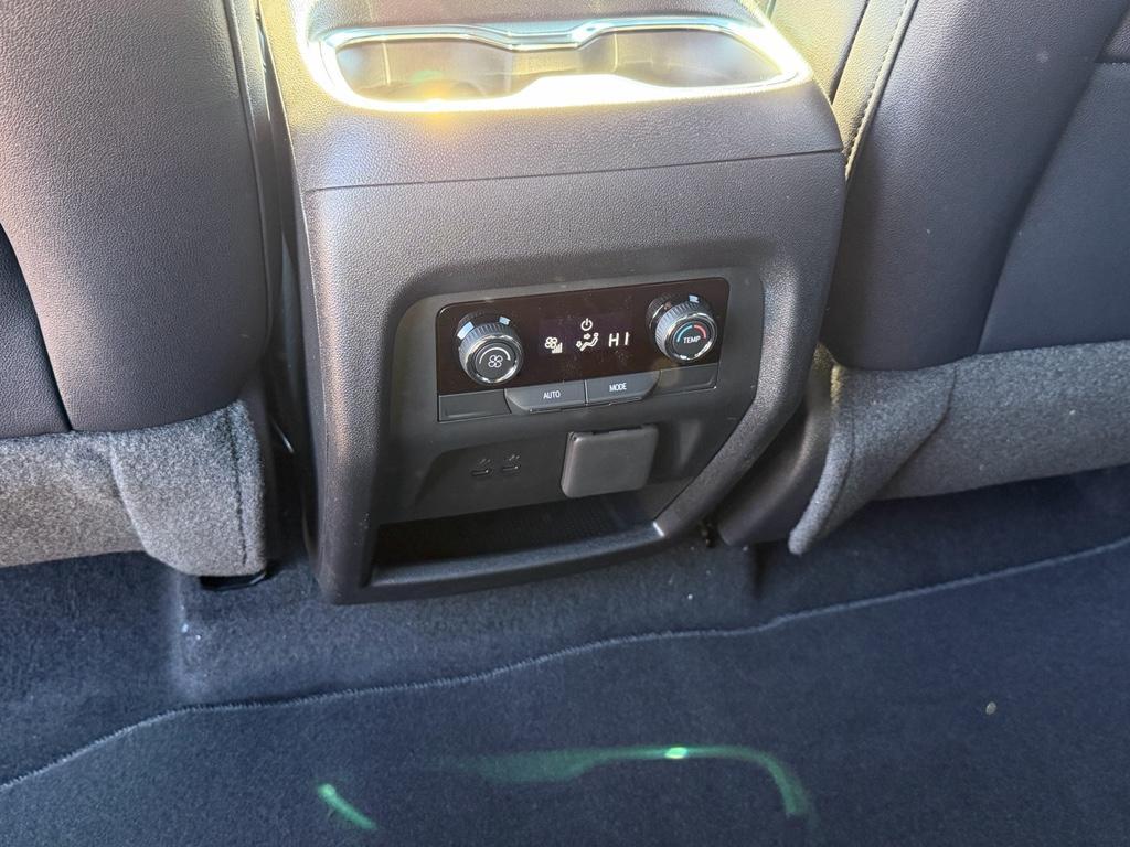 new 2026 Chevrolet Traverse car, priced at $44,260