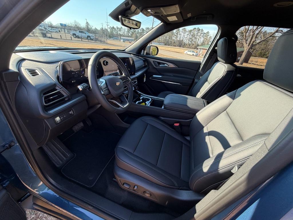 new 2026 Chevrolet Traverse car, priced at $44,260