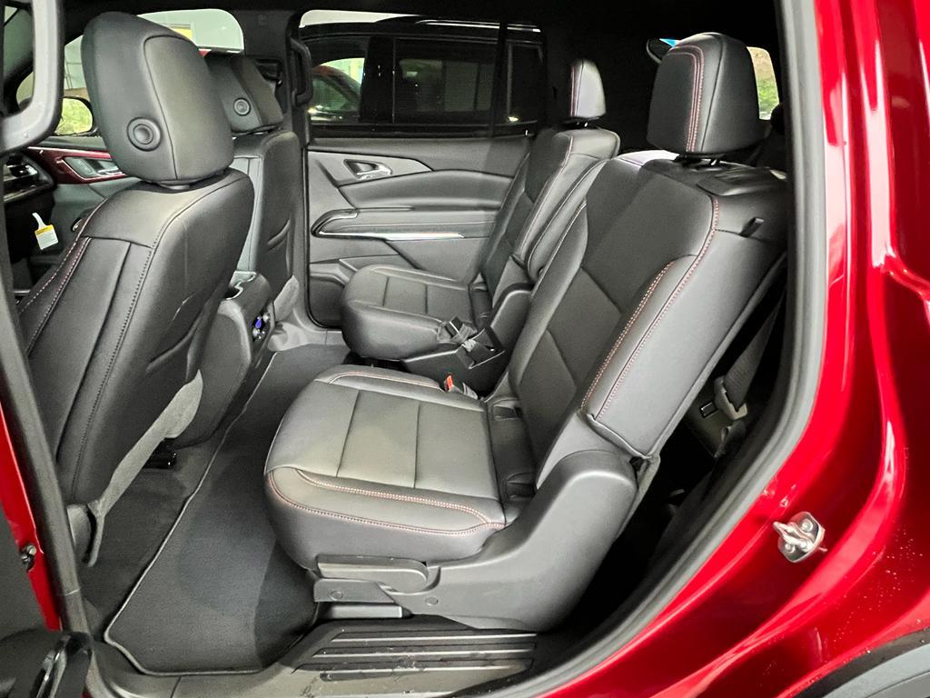 new 2026 Chevrolet Traverse car, priced at $53,255