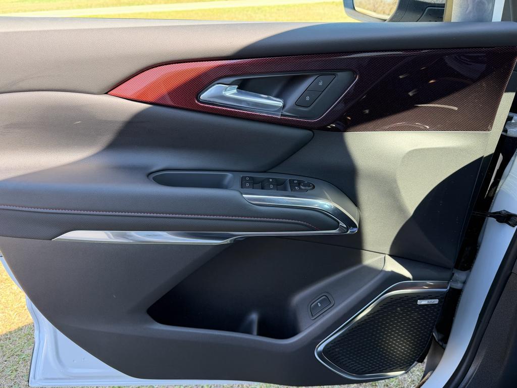 new 2026 Chevrolet Traverse car, priced at $57,090