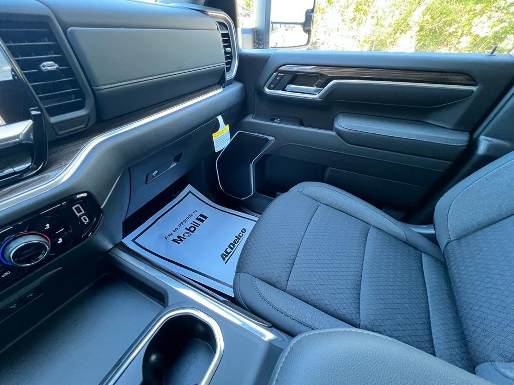 new 2026 Chevrolet Silverado 2500 car, priced at $77,065